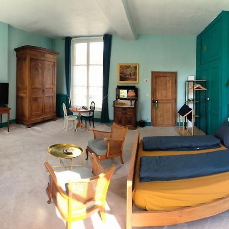 Bed and Breakfast Le Grand Barrois Crecy-la-Chapelle Екстер'єр фото