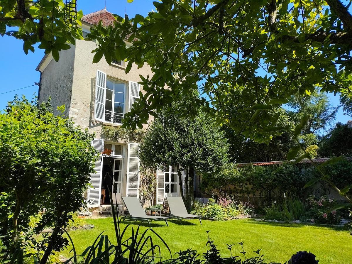 Bed and Breakfast Le Grand Barrois Crecy-la-Chapelle Екстер'єр фото