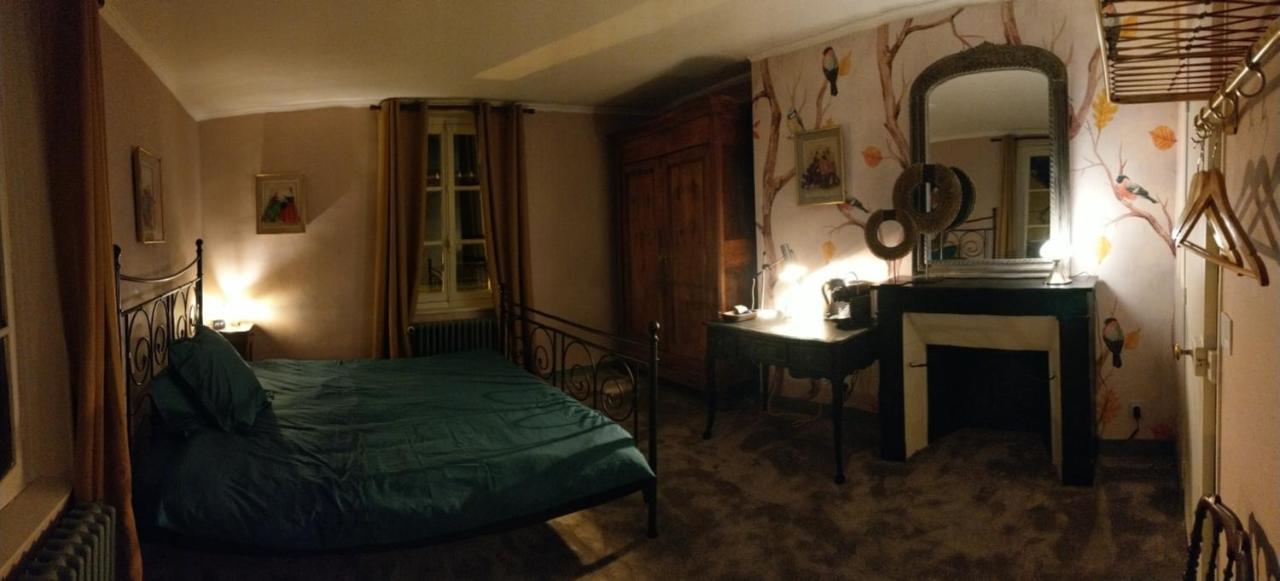 Bed and Breakfast Le Grand Barrois Crecy-la-Chapelle Екстер'єр фото
