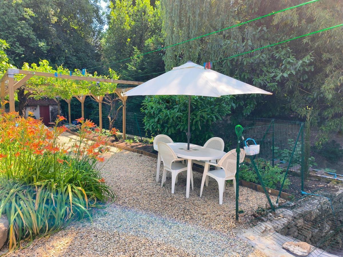 Bed and Breakfast Le Grand Barrois Crecy-la-Chapelle Екстер'єр фото