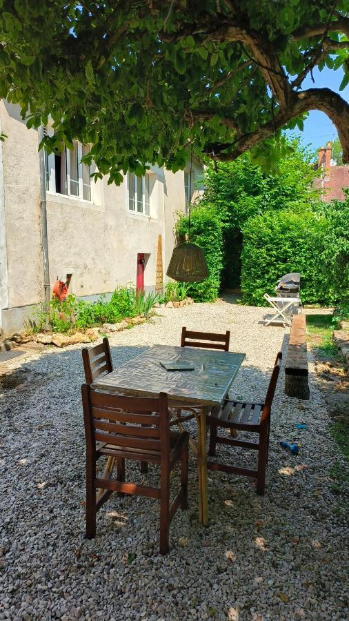 Bed and Breakfast Le Grand Barrois Crecy-la-Chapelle Екстер'єр фото